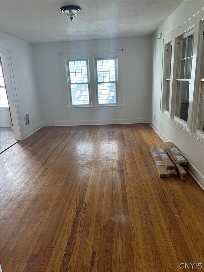 Building Photo - 223 Wilmore Pl