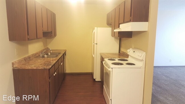 Building Photo - 3730-3834 Quail Pl