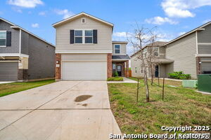 Foto principal - 3218 Comanche Crossing