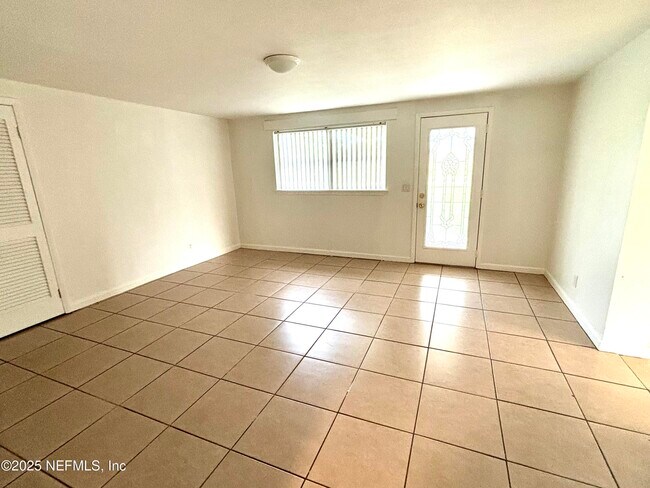 Foto del edificio - 28541 Trigg Rd
