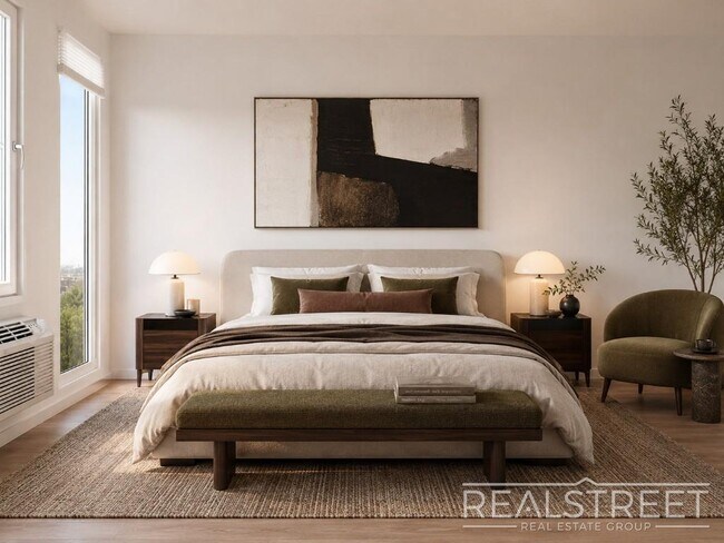 Foto del edificio - Three Bed Two Bath with Balcony!
