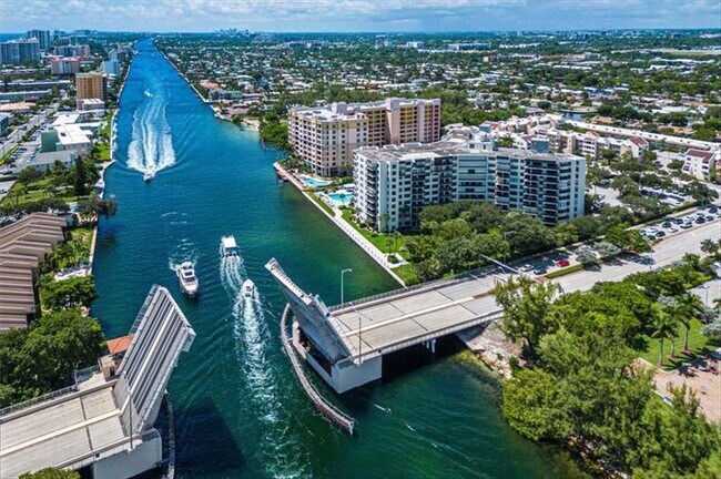 Foto del edificio - 2900 NE 14th Street Causeway