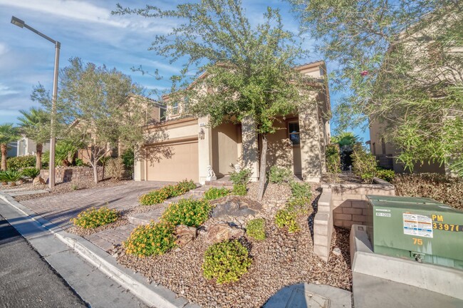 Foto del edificio - SUMMERLIN - FULLY FURNISHED - ALL UTILITIE...