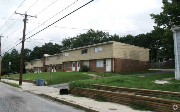 Building Photo - 1113 Haverhill Rd