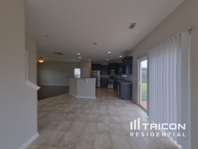 Foto del edificio - 403 Royalston Ct