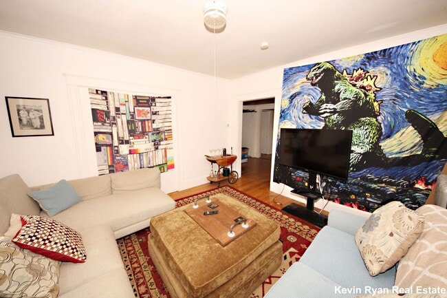 Building Photo - Good value three bedroom apartment in Brighton