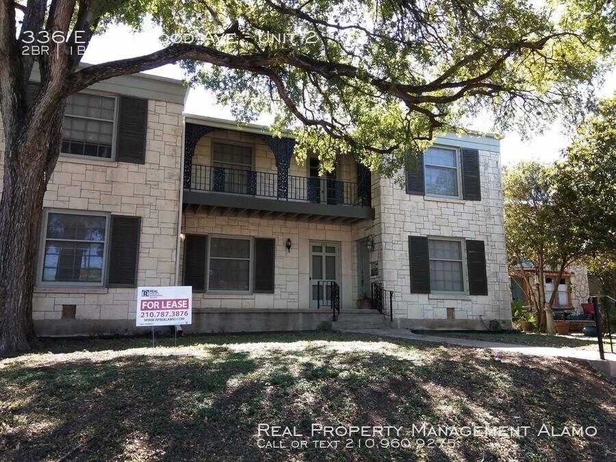 Foto principal - 336 E Lullwood Ave