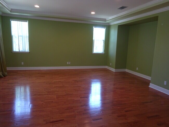 Foto del edificio - 3100 Tewksbury Way