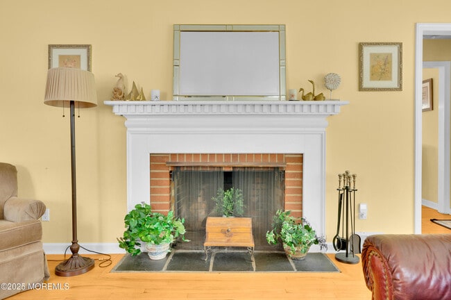 Building Photo - 2203 3rd Ave