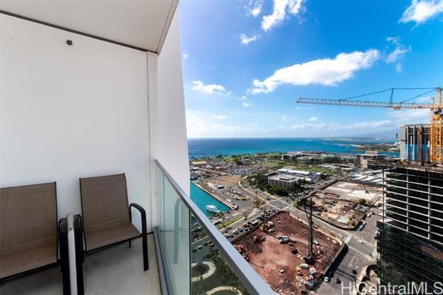 Building Photo - 1000 Auahi St