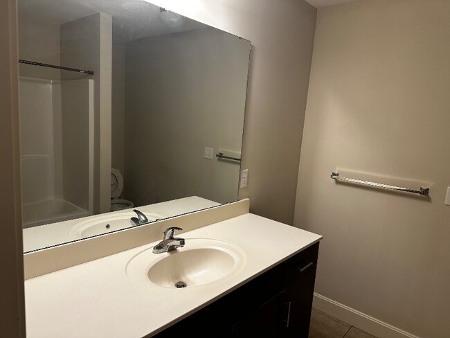 Foto del edificio - 9419 N Robinhood Ave