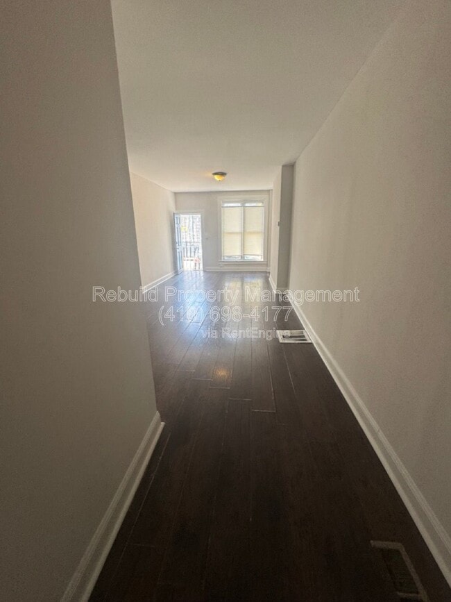 Building Photo - 5 S Conkling St