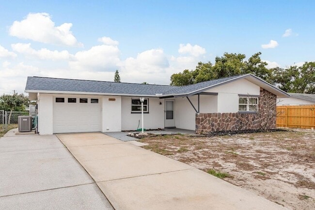 Foto del edificio - 10521 Oak Hill Dr