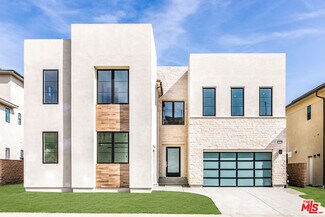 Building Photo - 11770 Hillsborough Ln