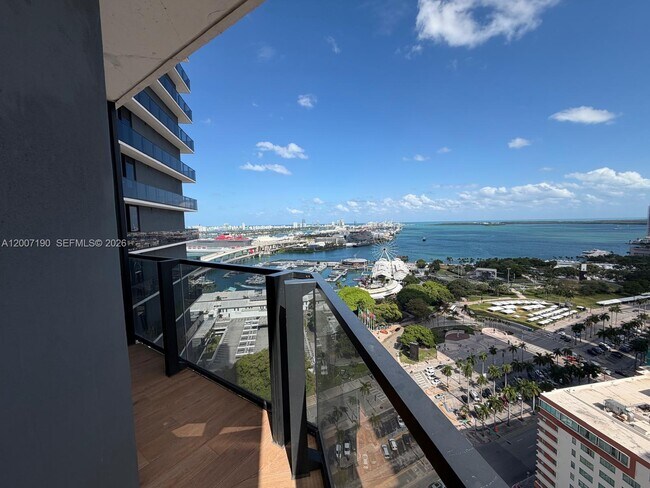 Foto del edificio - 398 NE 5th St