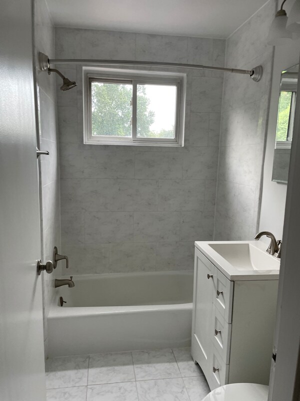 Foto del edificio - 4114 Davis Pl NW