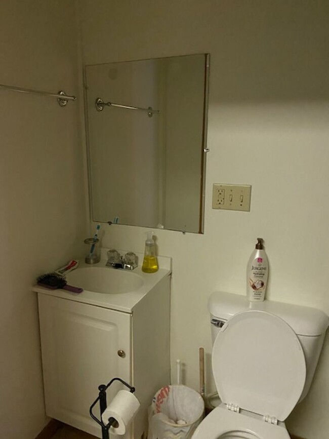 Foto del edificio - 809 N 3rd Street