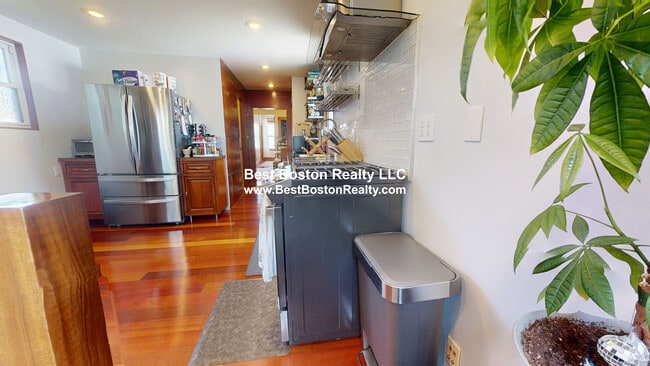 Foto del edificio - 18 Nashua St