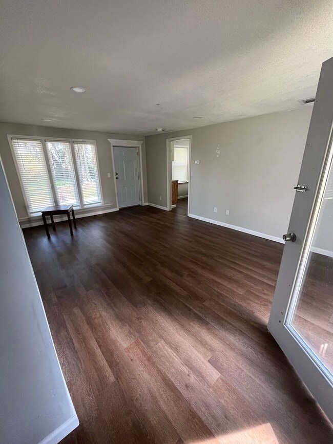 Building Photo - For Rent – 2 Bedroom Home with Marsh View