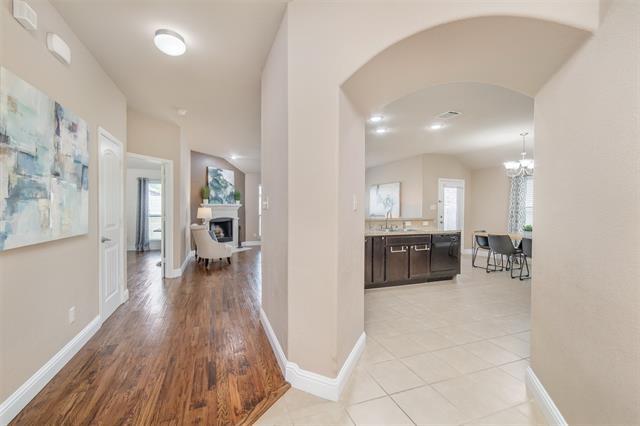 Building Photo - 1324 Riviera Dr