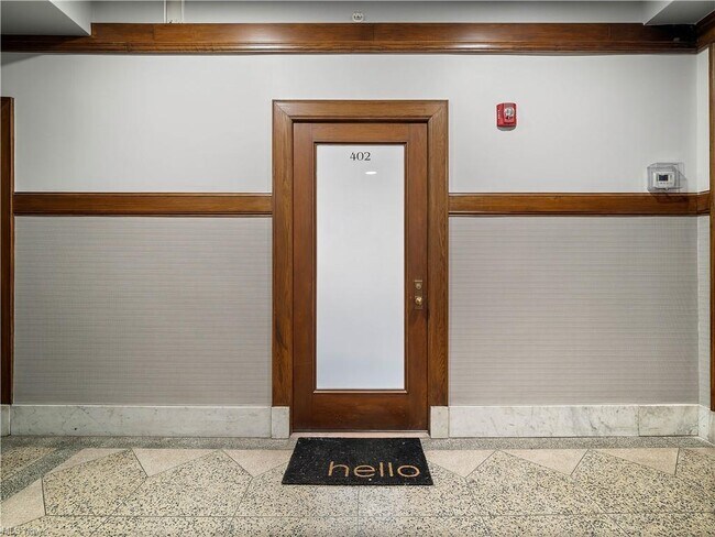 Building Photo - 140 Public Sq