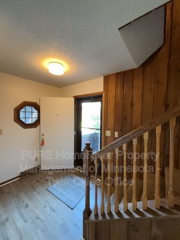 Foto del edificio - 1514 N Timber Ridge