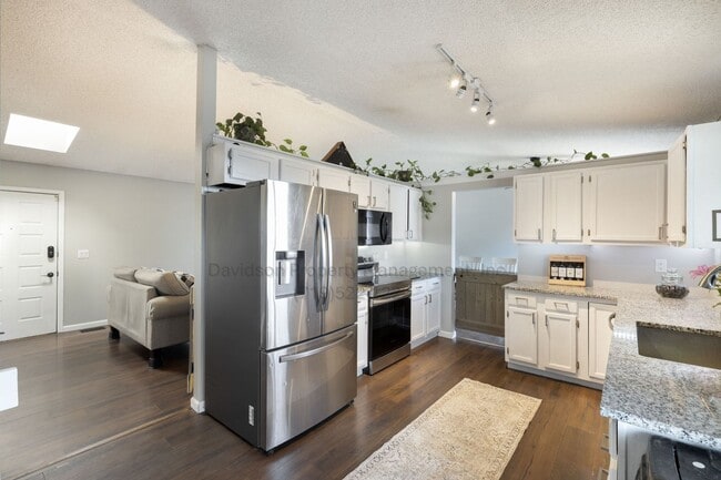 Building Photo - 7340 Waterwheel St