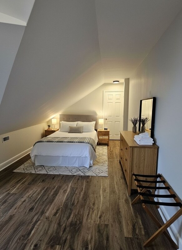 Building Photo - 2035 Carrollton Ave