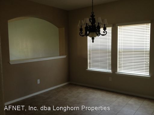 Building Photo - 4902 Bayer Hollow Dr