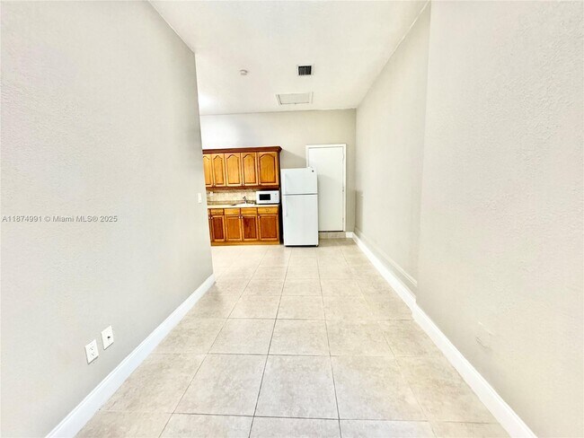 Foto del edificio - 105 NW 123rd Ave