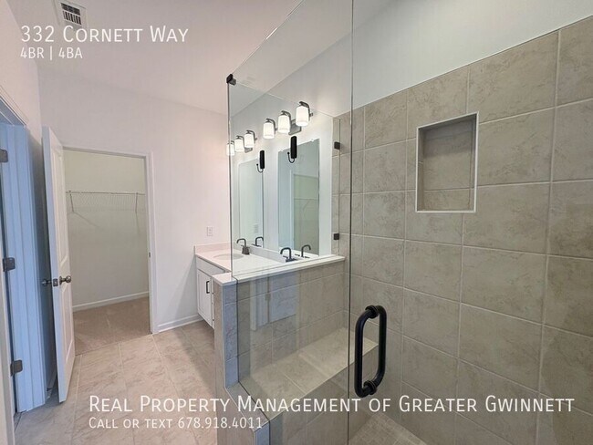 Foto del edificio - 332 Cornett Wy