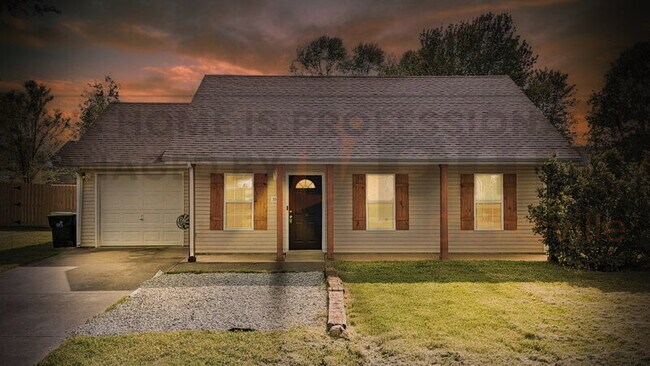 Foto del edificio - 1042 Waterford Cir