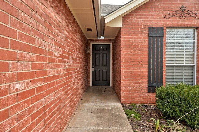 Foto del edificio - Gorgeous 3 bedroom 2 Bath Home in the Heart of Edmond
