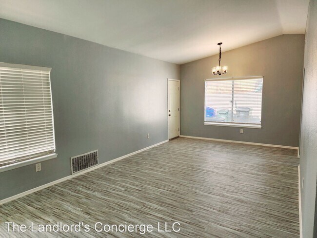 Foto del edificio - 3 br, 2 bath House - 7465 Boxwood Ave