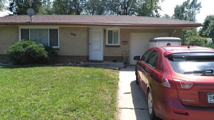 Primary Photo - 809 E Laurel St