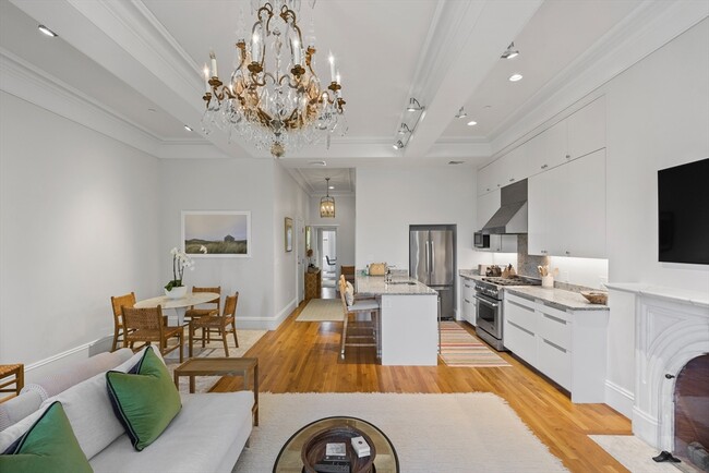 Building Photo - 101 Beacon St