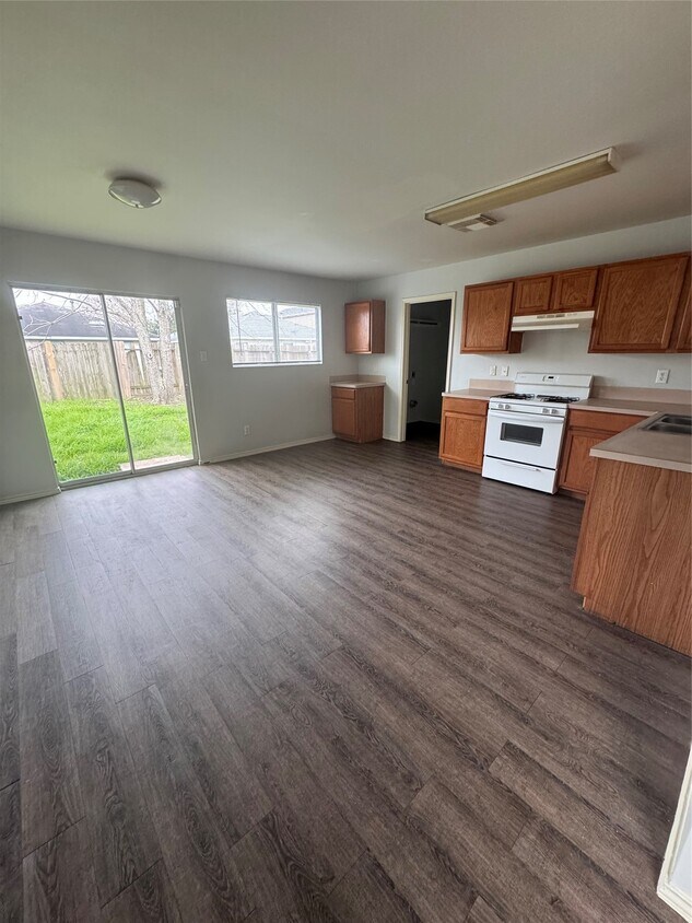 Foto del edificio - 20131 Pioneer Ridge Dr