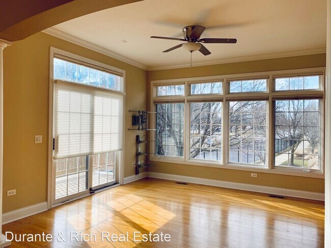 Building Photo - 3 br, 3.5 bath House - 1812 Alta Vista Ct