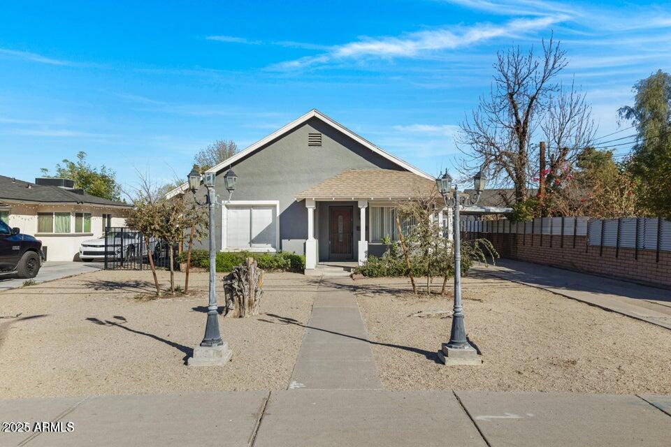 Primary Photo - 215 N Hobson