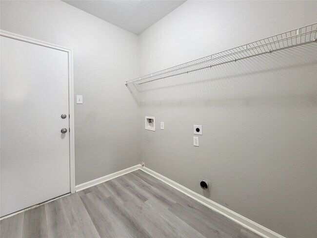 Foto del edificio - 3926 W Lindbergh Ct