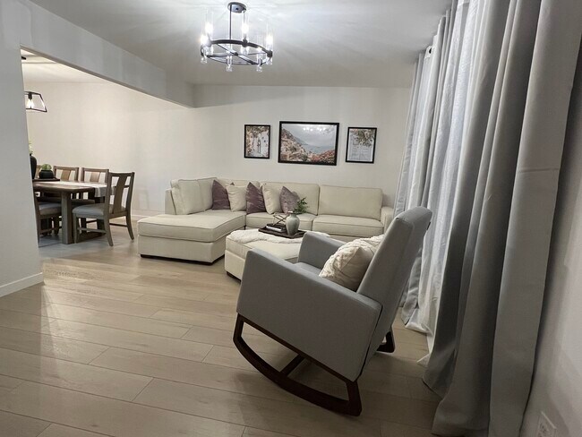 Foto del edificio - 4477 Hialeah Dr