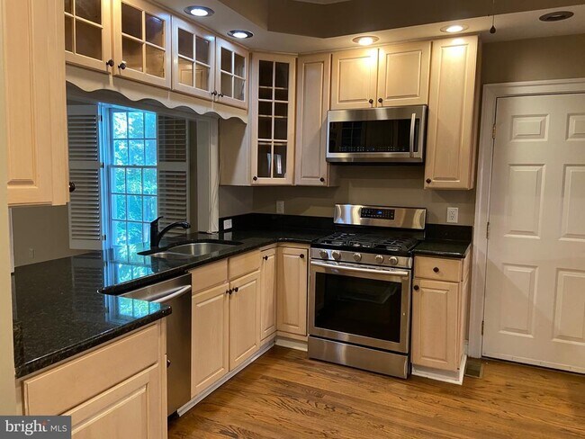 Foto del edificio - 4115 Corbin Hall Ln