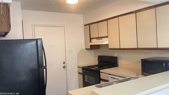 Foto del edificio - 3809 Braden Ln