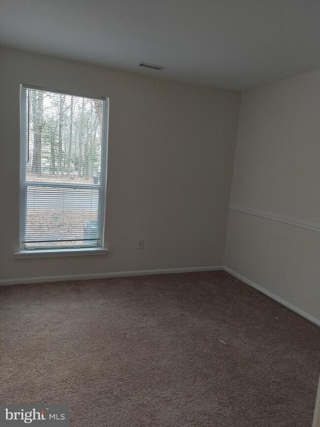 Foto del edificio - 339 Woodlake Dr