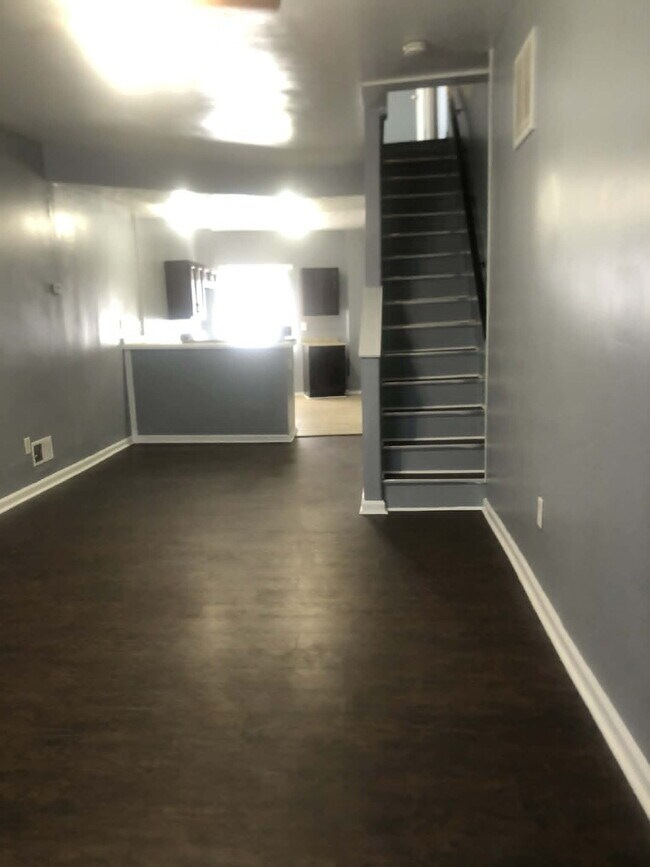 Foto del edificio - Welcome home to this charming 2-bedroom gem on St. Benedict Street!