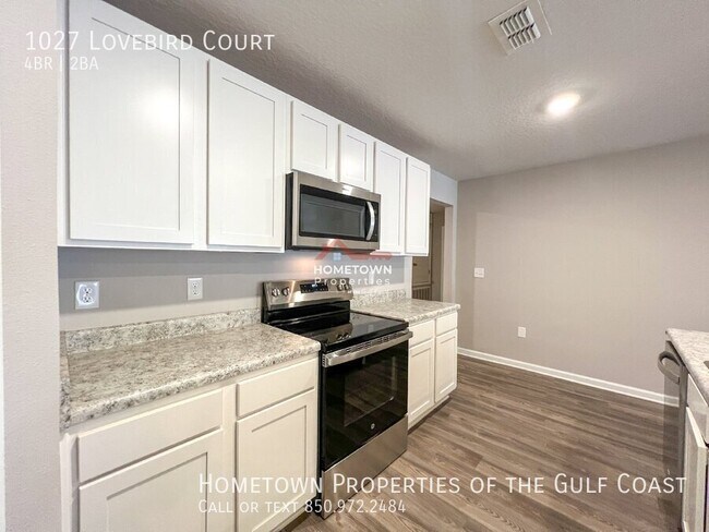 Building Photo - 1027 Lovebird Ct