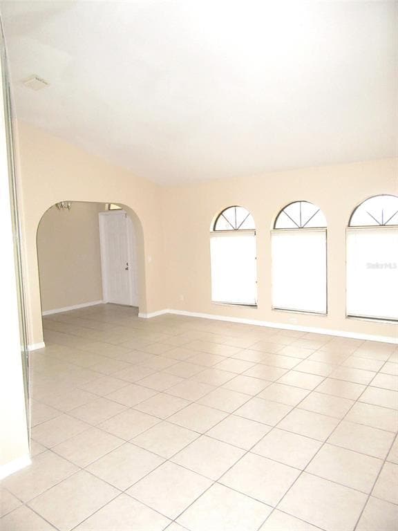 Building Photo - 22182 Peachland Blvd