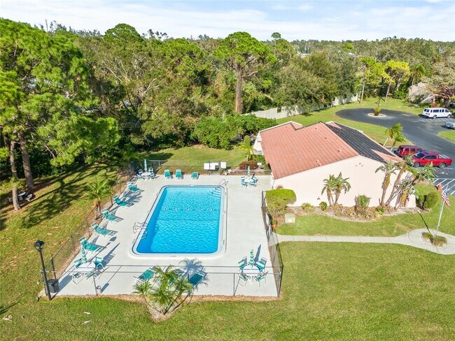 Foto del edificio - 9677 86th Ave