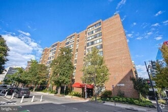 Building Photo - 1301 20th St NW
