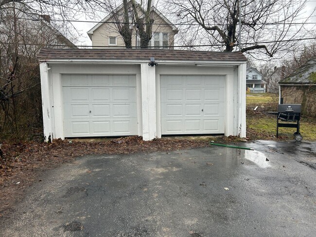Foto del edificio - 3428 Altamont Rd